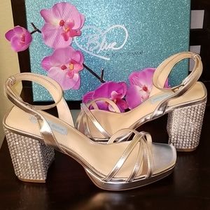 Betsey ZHARA PLATFORM SANDAL
